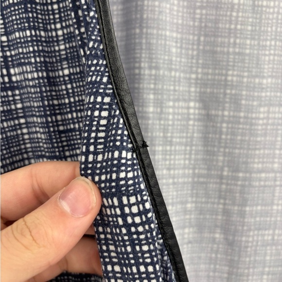 Tart collection Blue Checkered blue modal Long Sleeve Open Wrap Blouse size xs - Picture 5 of 16